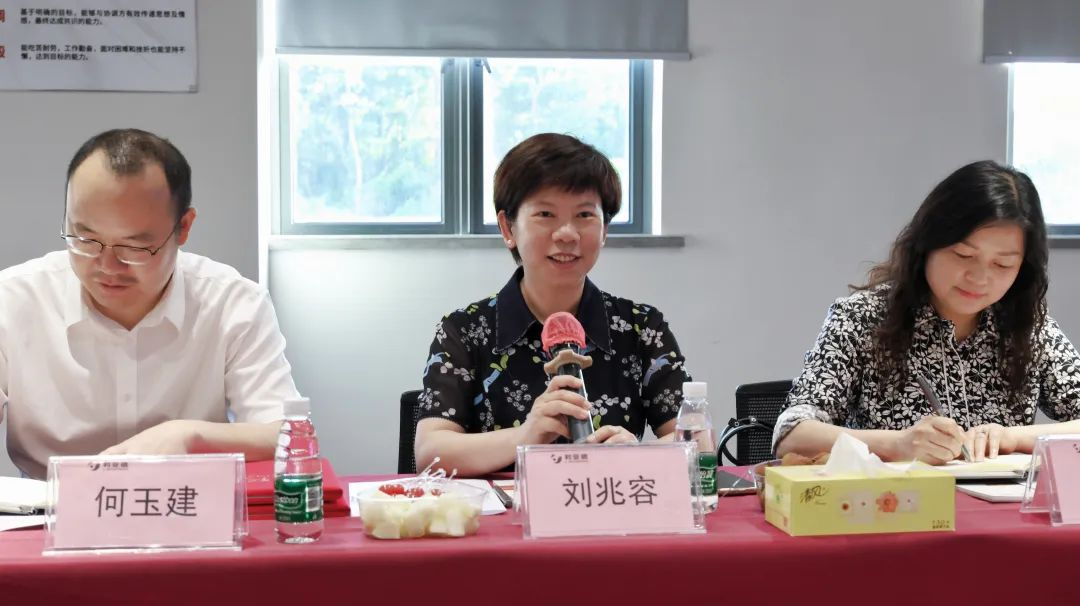 利亞德與成都市郫都區達成戰略合作 推動成都影視城建設